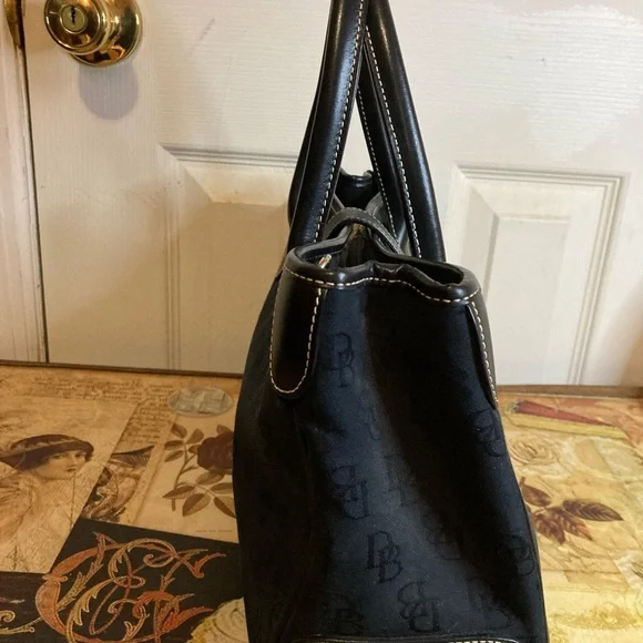 DOONEY & BOURKE signature tote satchel SHOULDERBAG D&B black logo - Picture 3 of 11